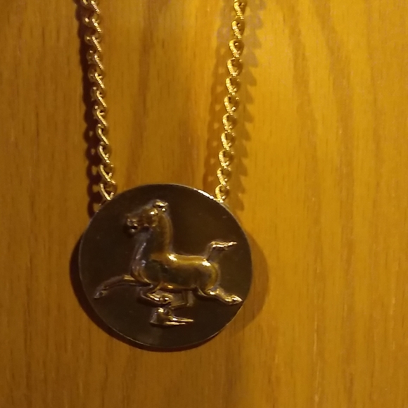 1974 Vintage medallion - Picture 3 of 3